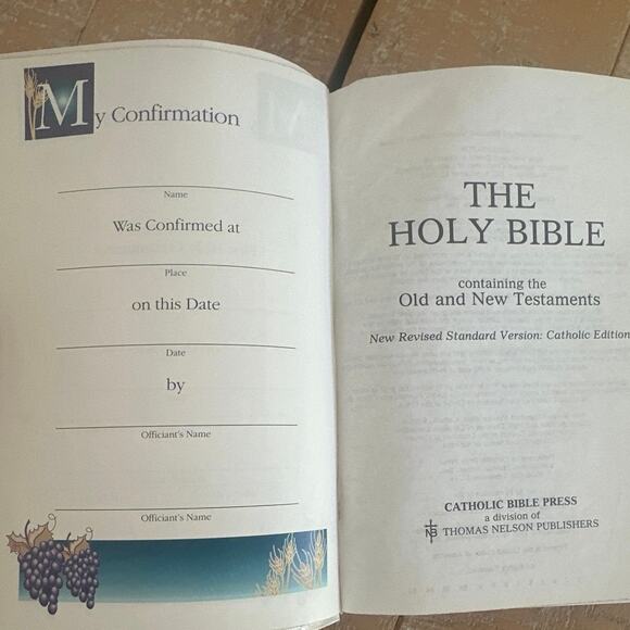 White Holy Bible New Baptism, 1st communion, conformation gift - Picture 4 of 5